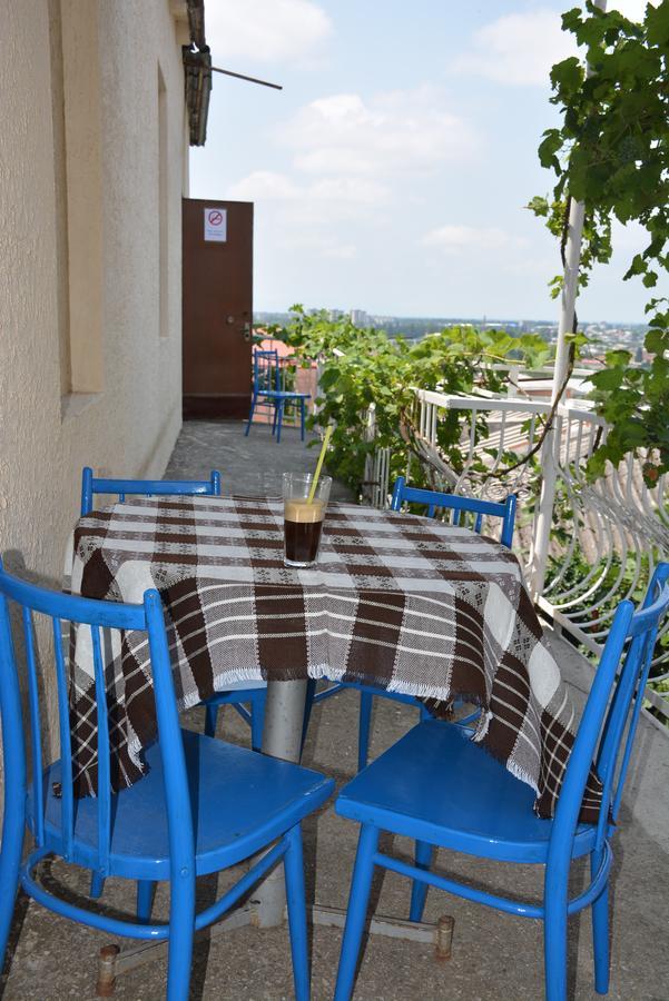 Friends House Hotel Kutaisi Luaran gambar